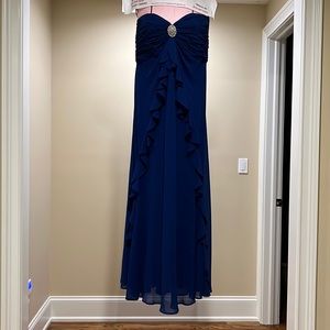 Blue strapless prom dress